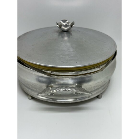 VTG Hammered Aluminum Casserole Server w/ Pyrex Liner & Lid | MCM Food Warmer - Picture 7 of 10
